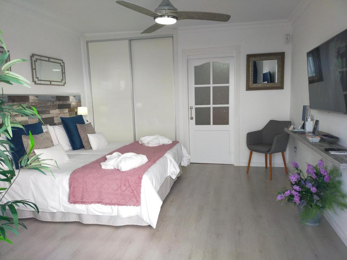 Playa Monis 1 Apartment